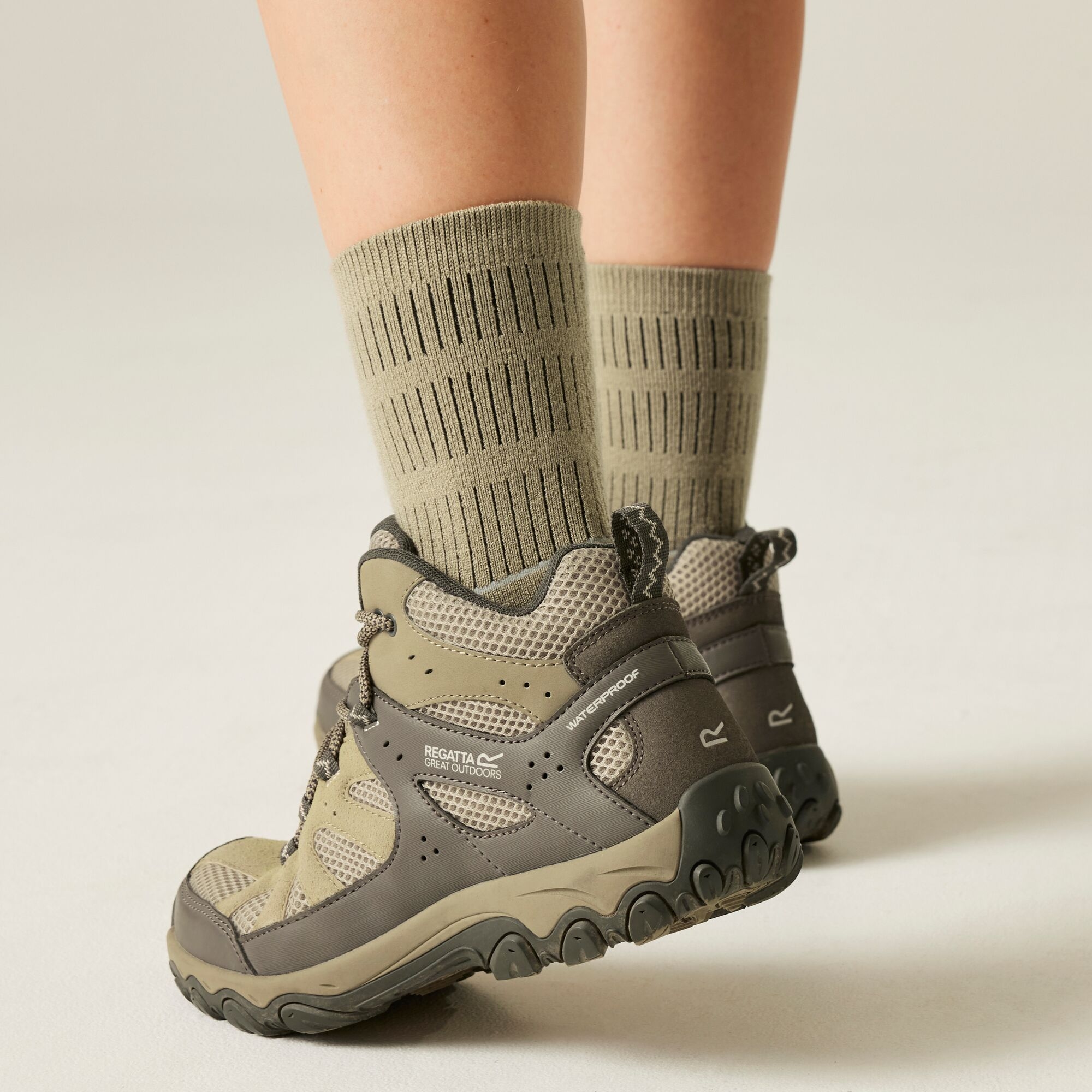 Regatta   Buty damskie trekkingowe wysokie z membraną Edgepoint IV Beżowe