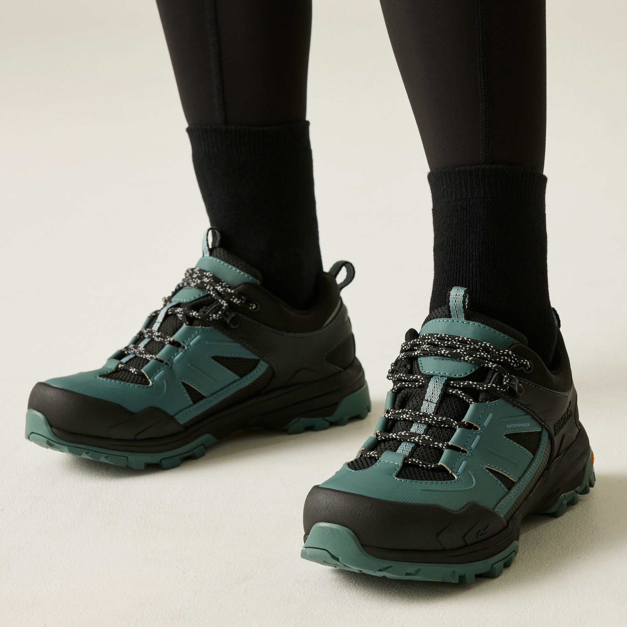 Regatta Buty damskie trekkingowe niskie z membraną Regen Vibram Zielony