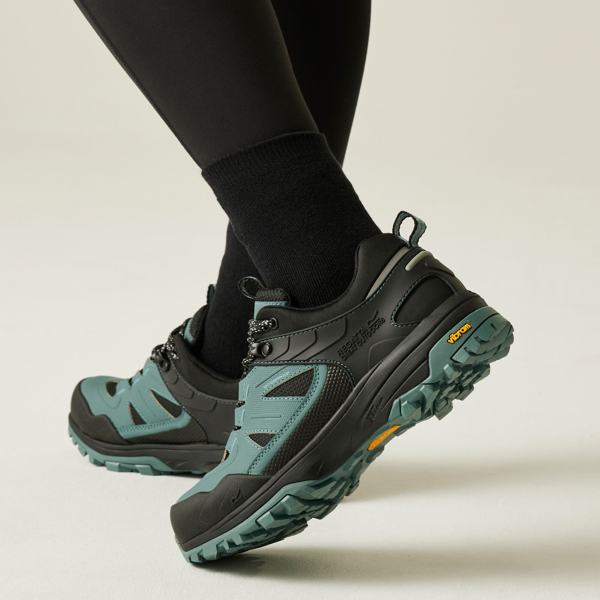 Buty damskie trekkingowe niskie z membraną Regen Vibram Zielony
