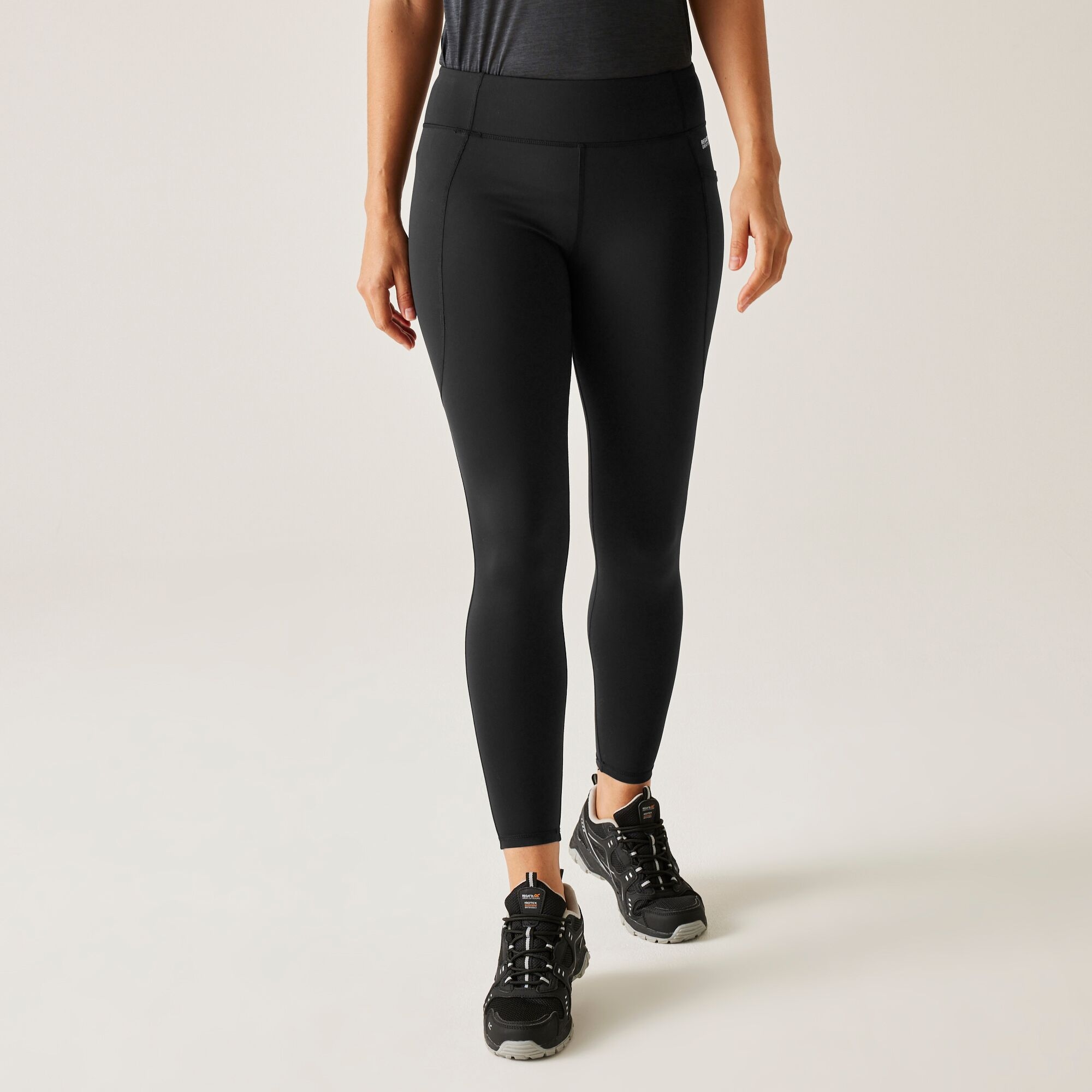 Regatta Legginsy sportowe damskie Holeen Pro Compression Czarny