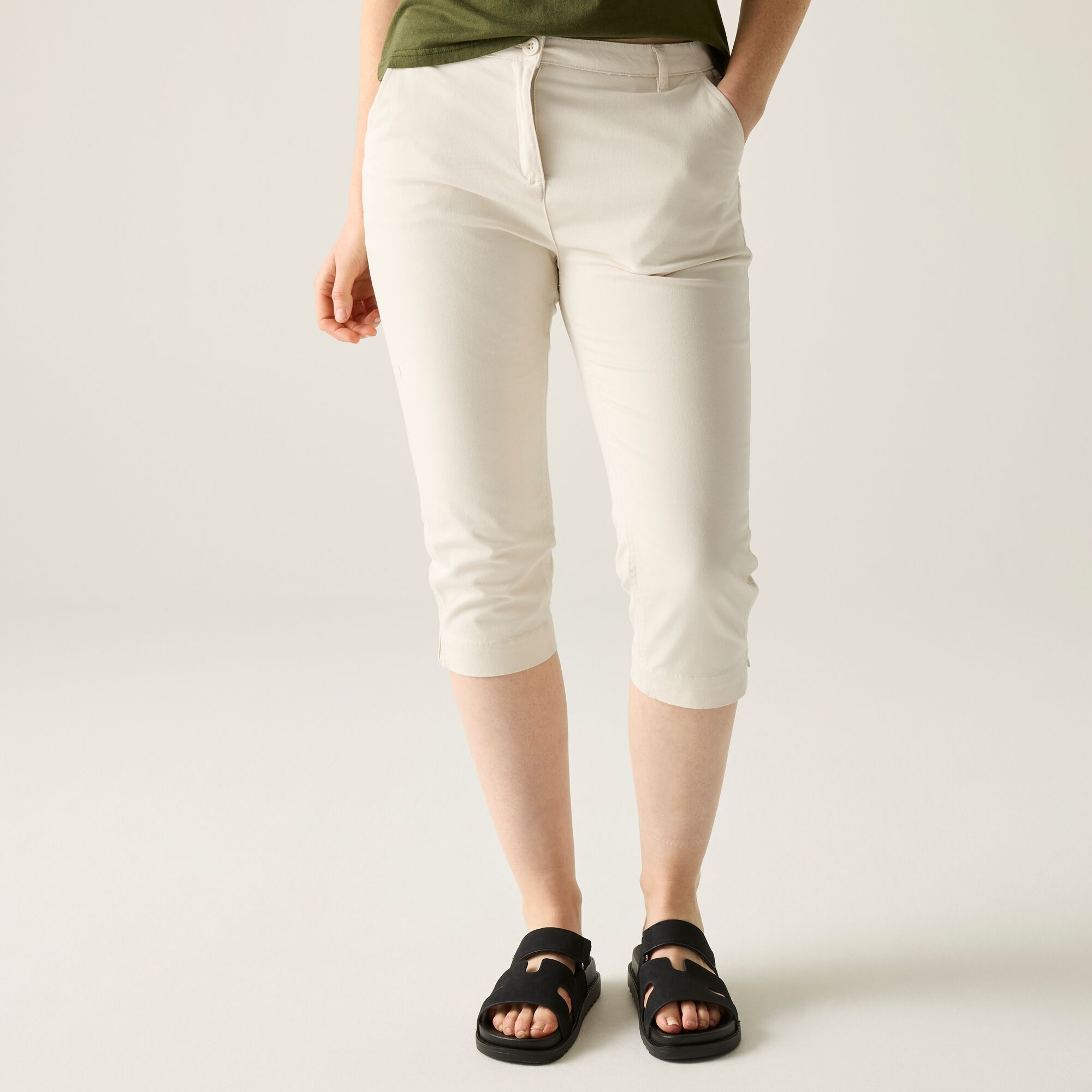 Regatta   Spodnie damskie capri Bayletta Biały