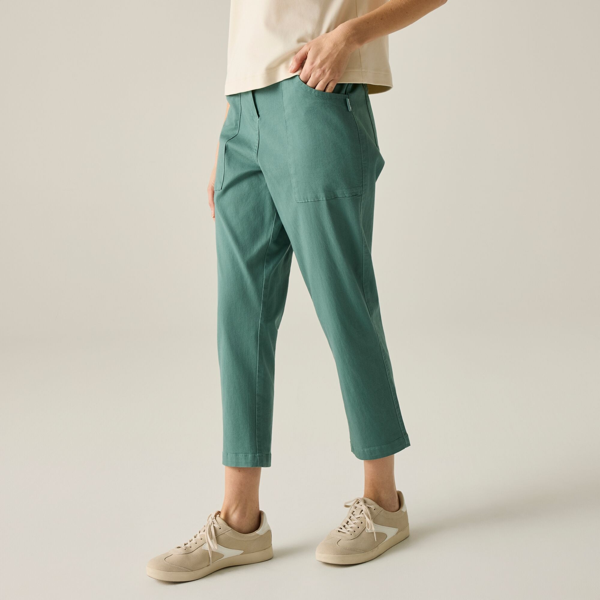Regatta Women's Shorebella Capri Trousers - Green Size 8
