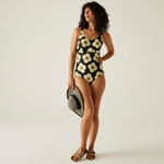 Spinning Flower Black