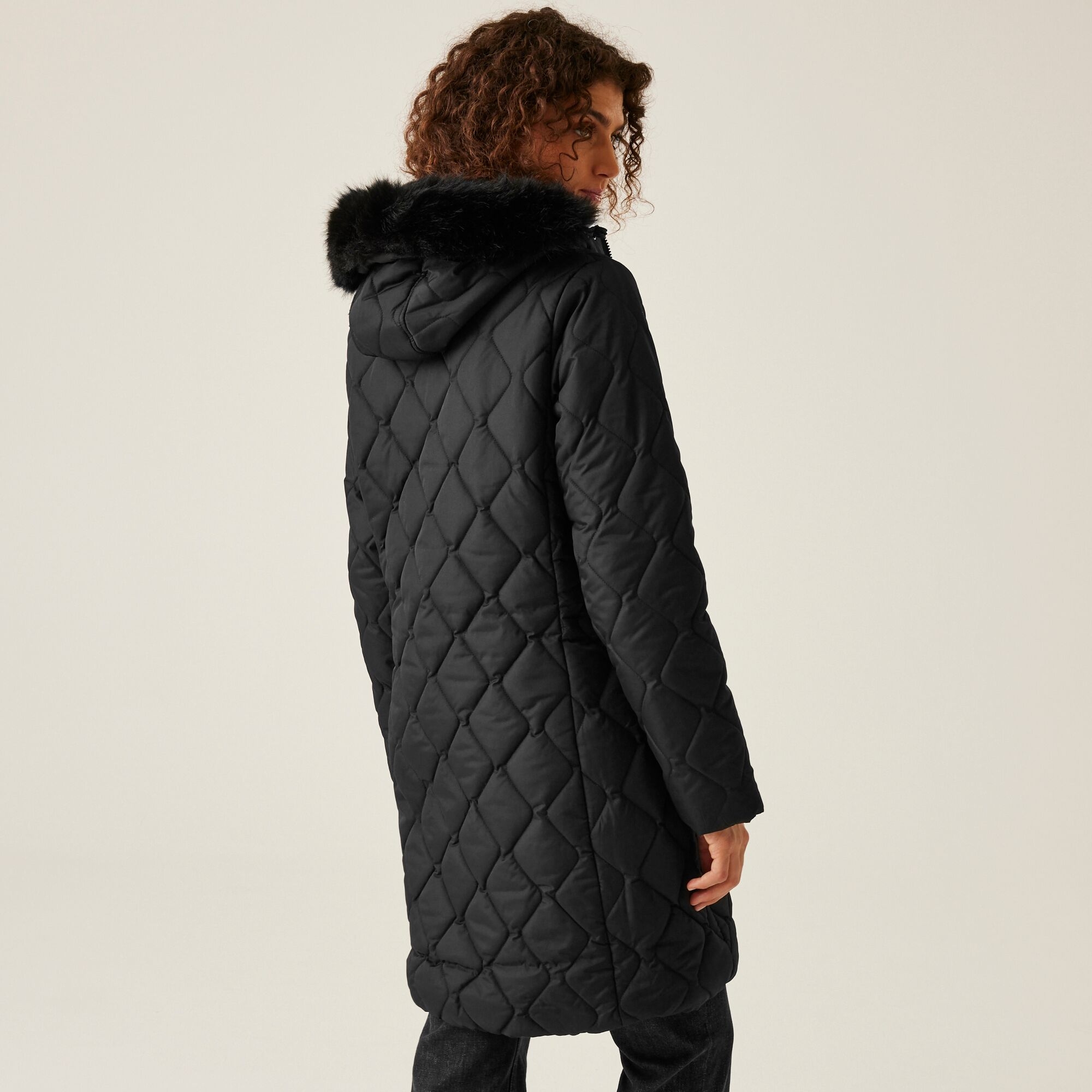 Regatta Damski płaszcz zimowy ocieplany z kapturem Fritha III Czarny