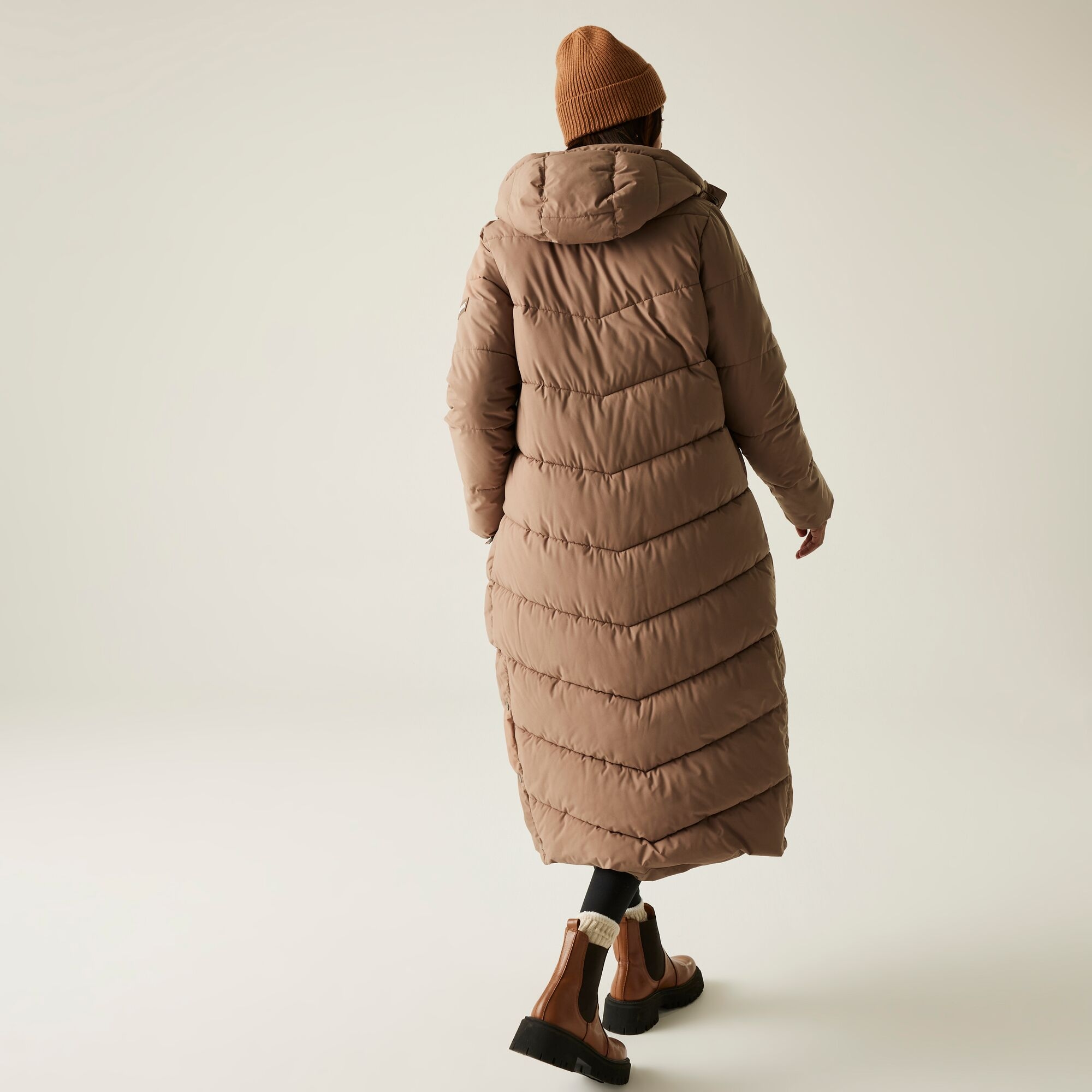 Płaszcz damski zimowy ocieplany Eloria Brązowy