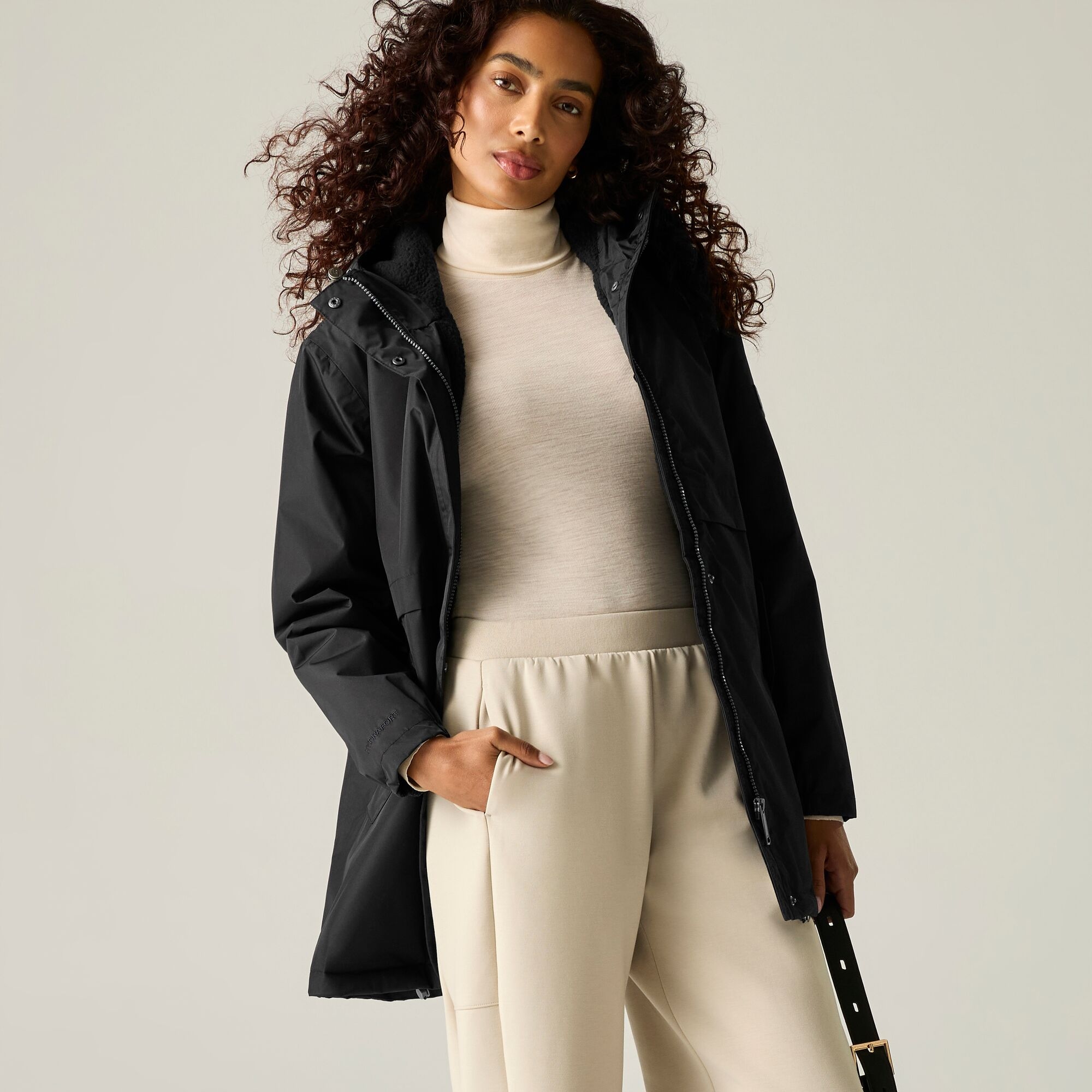 Regatta Ladies Brielly Waterproof Insulated Jacket, Black, Size 20, Women - Image 3