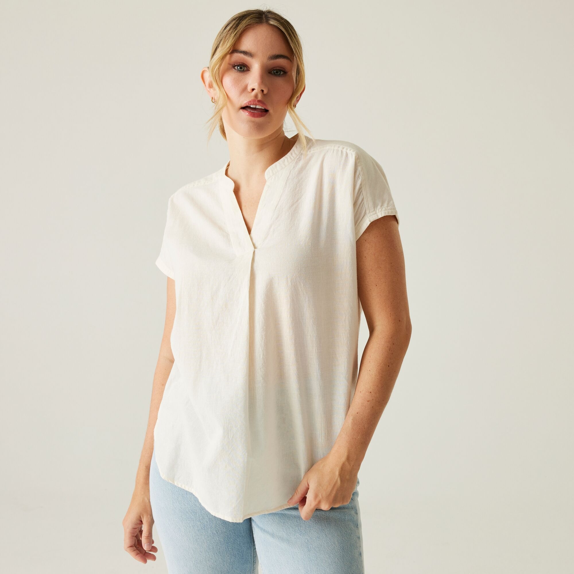 Regatta Damska Koszula Rianne V-neck Kremowy, Rozmiar: 34