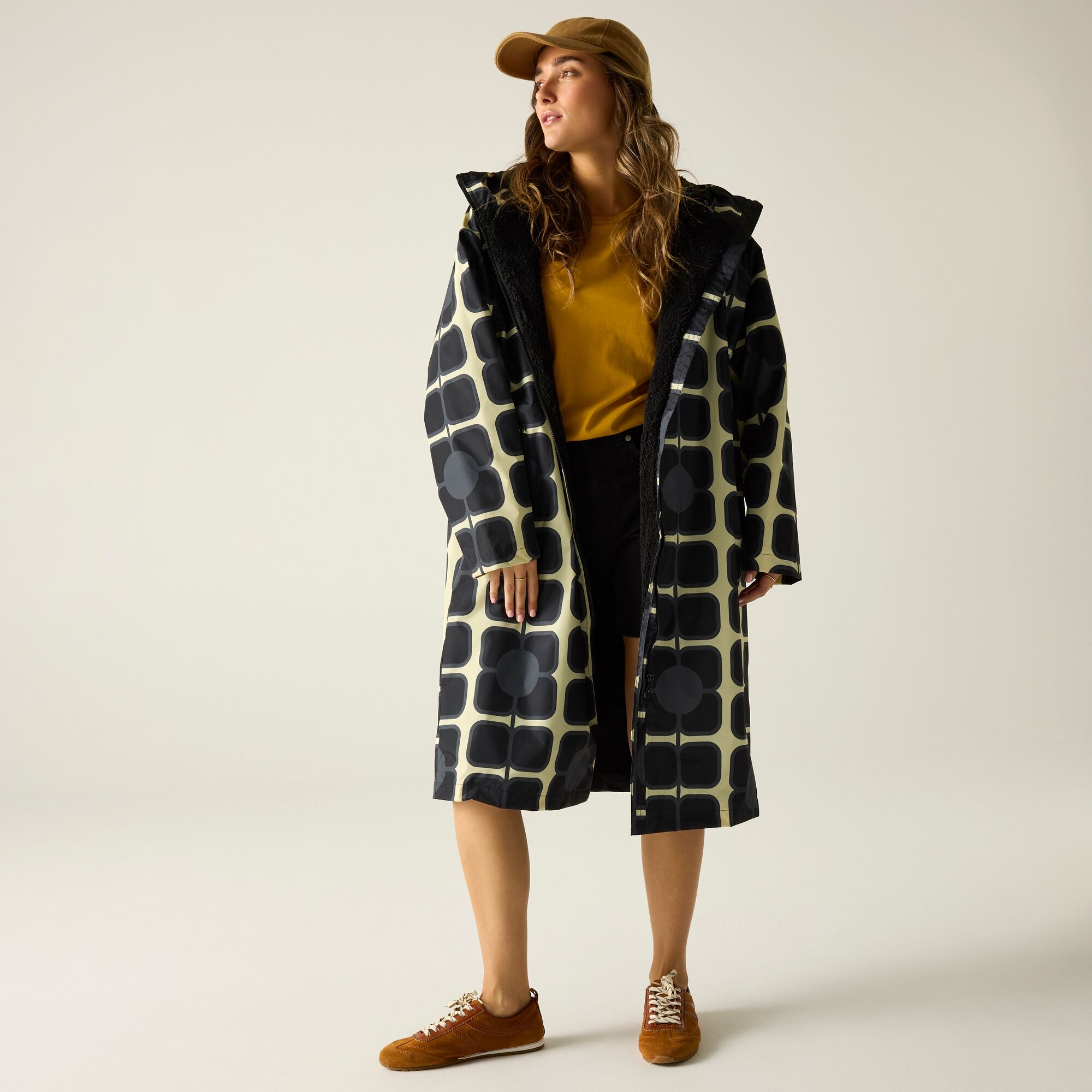 Regatta   Orla Kiely Płaszcz do przebierania damski wodoodporny Changing Robe Beżowe