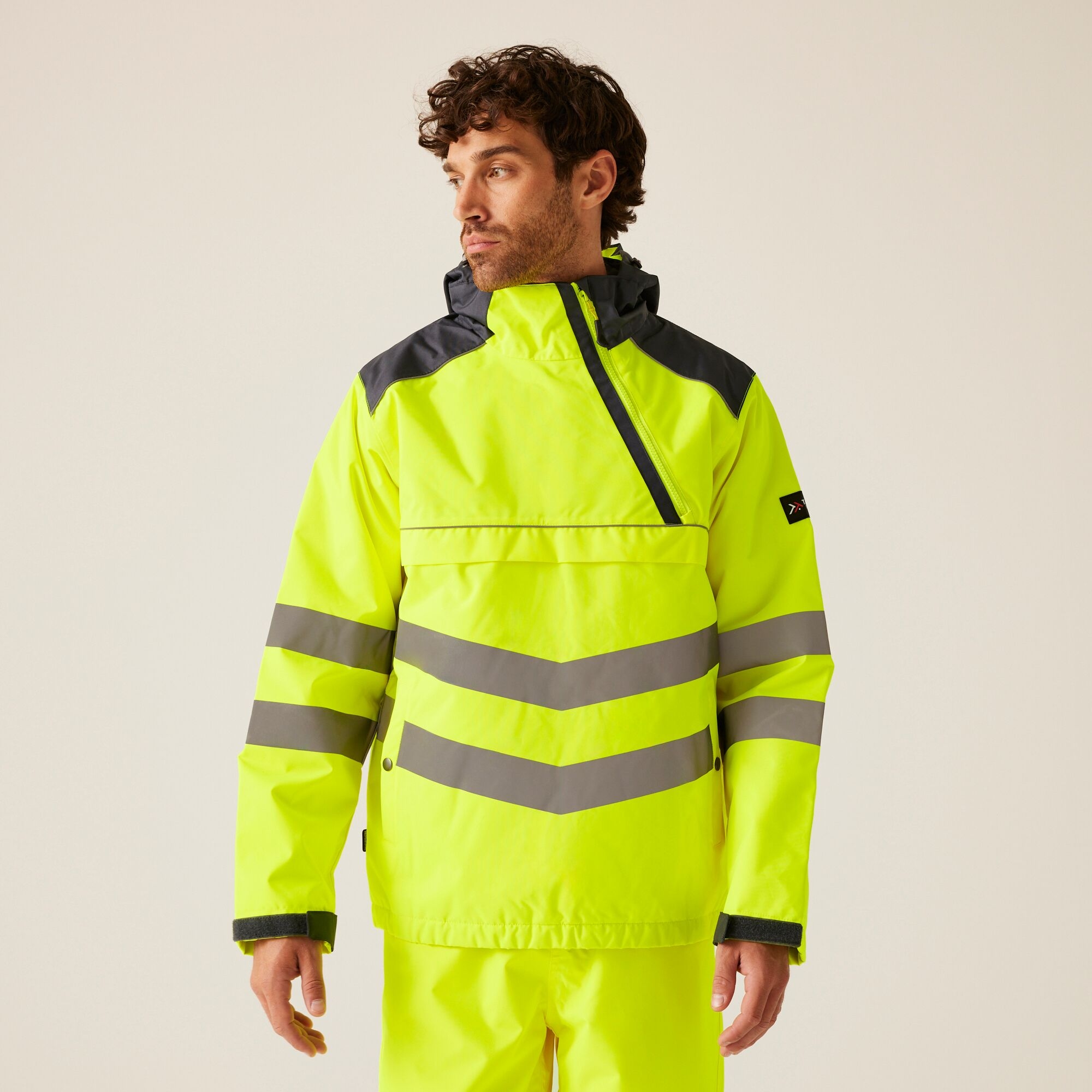 Regatta Professional Waterproof Hi-Vis Insulated Reflective Overhead Bomber Jacket Size: Xl Men's Yellow