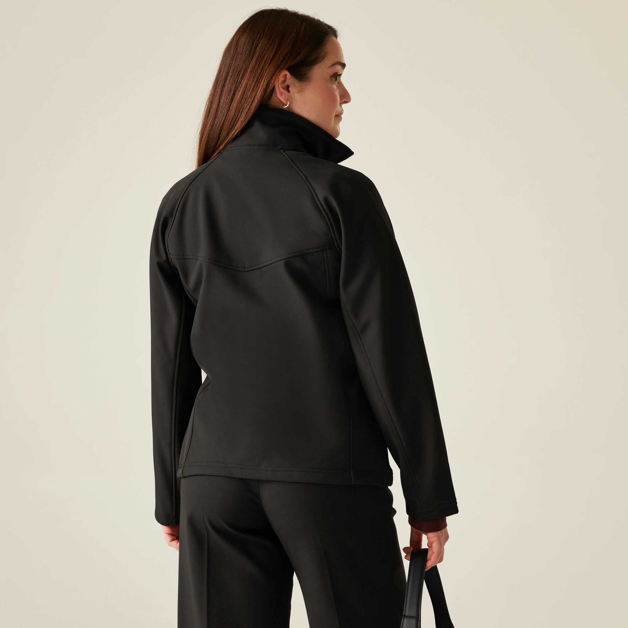 Regatta Professional   Damski softshell Uproar Czarny