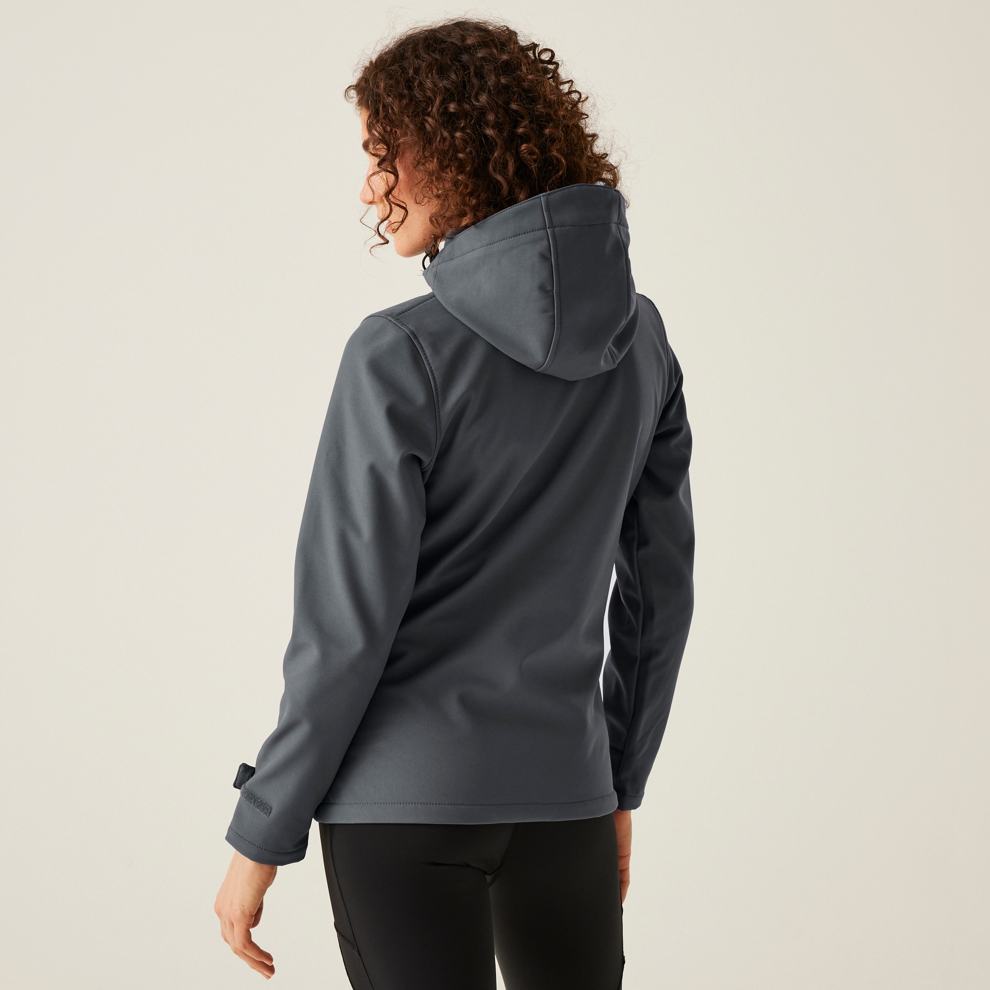 Regatta Professional   Damski softshell z kapturem Venturer Szary