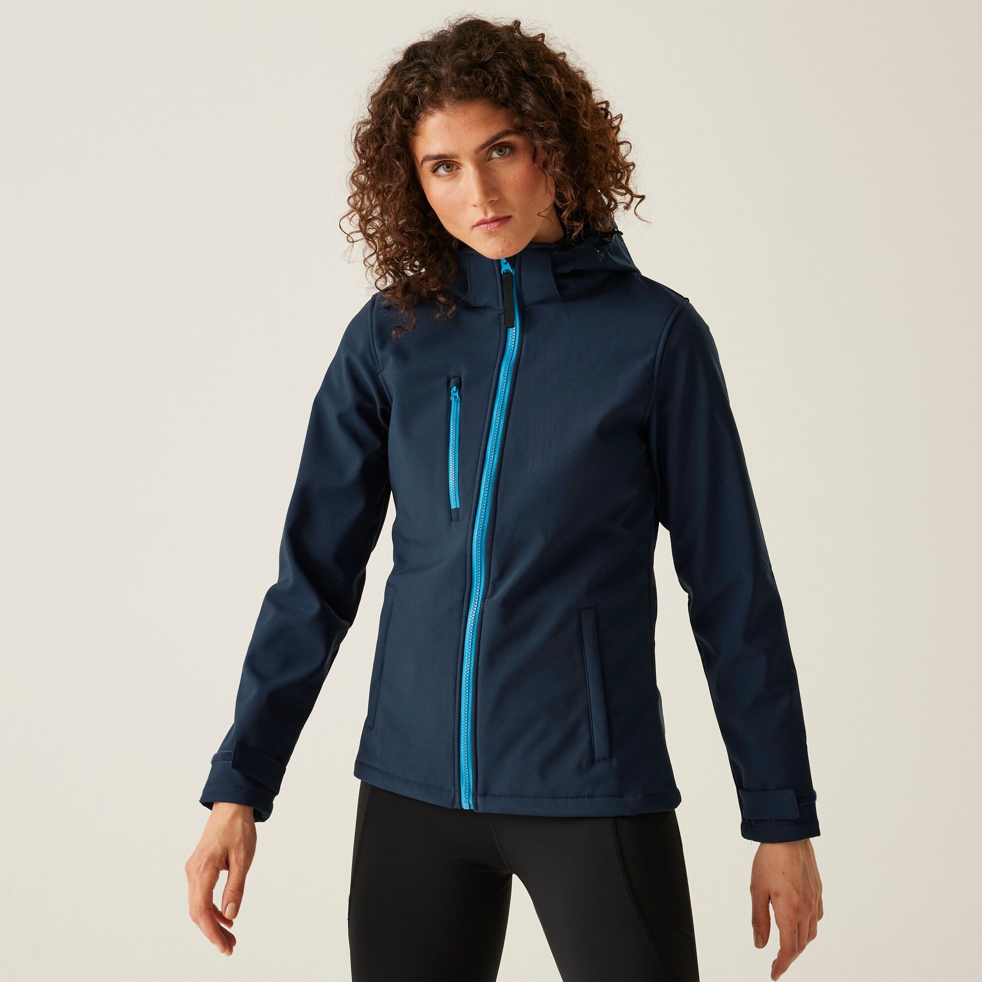 Regatta Professional Damski Softshell z Kapturem Venturer Granatowo-niebieski, Rozmiar: 42