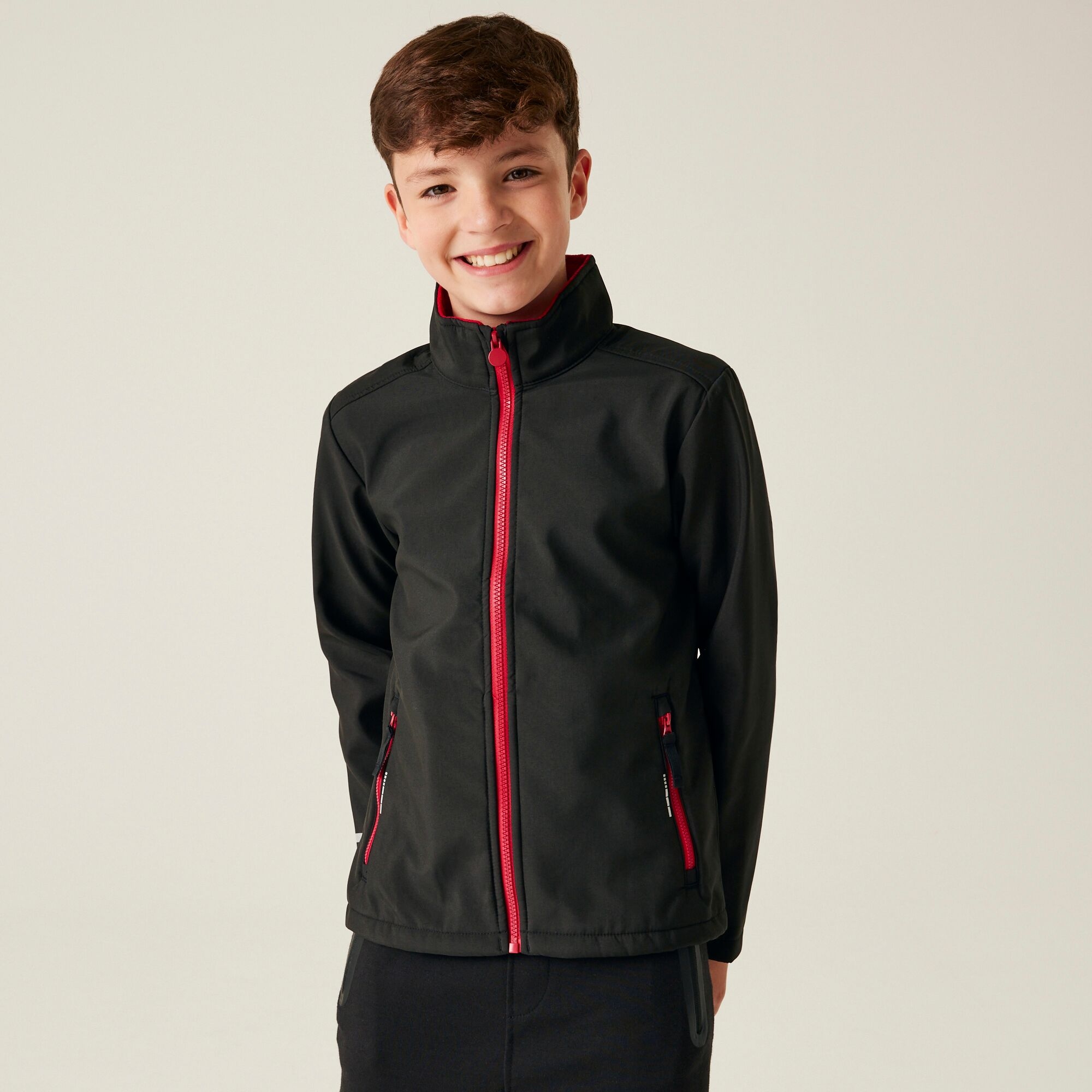 Regatta Professional Dziecięcy Softshell Ablaze Czarno-czerwony, Rozmiar: 9-10 Years
