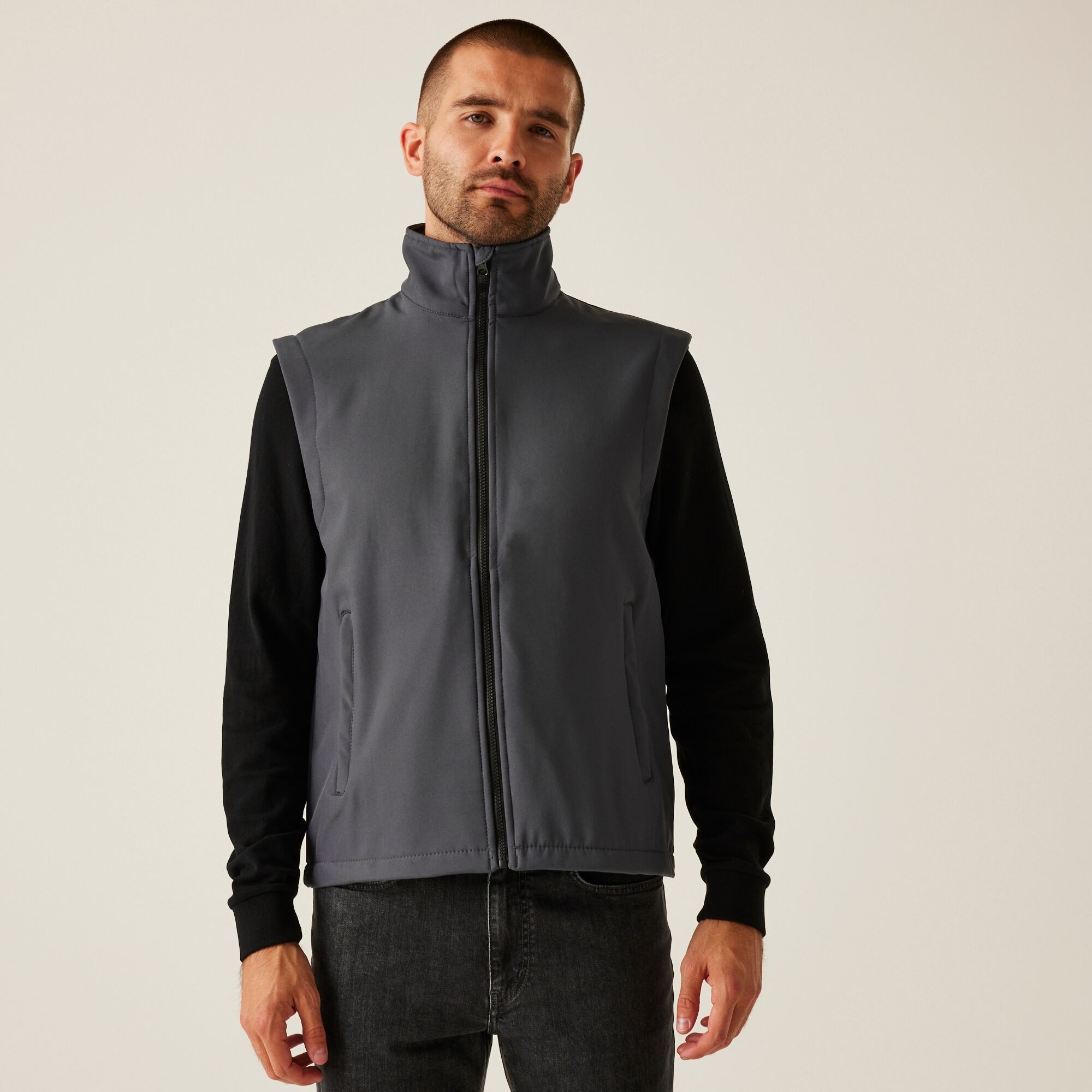 Regatta Professional Men's Ablaze Printable Softshell Bodywarmer - Grey Xxl - Image 1