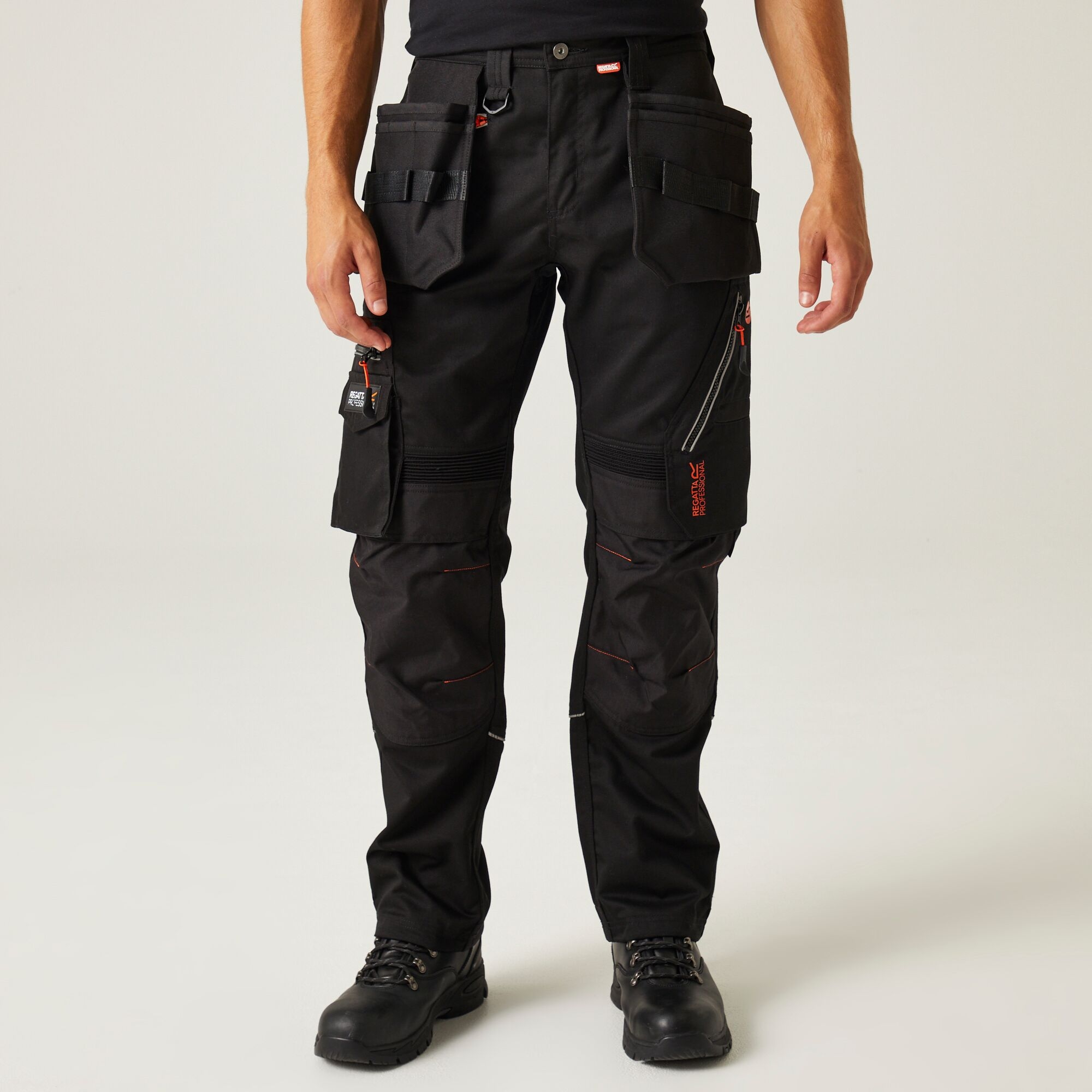 Regatta Professional Men's Execute Holster Work Trousers - Black Size 40 R