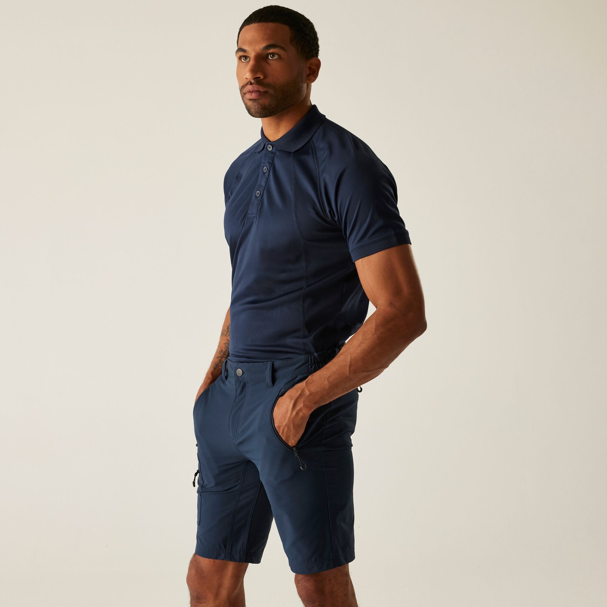 Regatta Professional Prolite Stretch Shorts Size: 30 Men's Blue